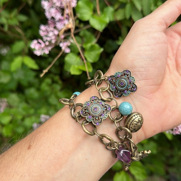 Vintage Charm Bracelet - Picture 2 of 7